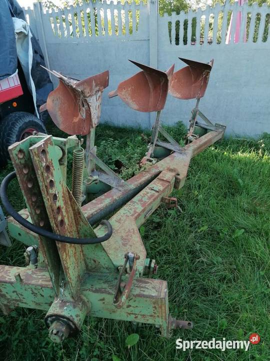 Pług 3 skibowy obrotowy Mller