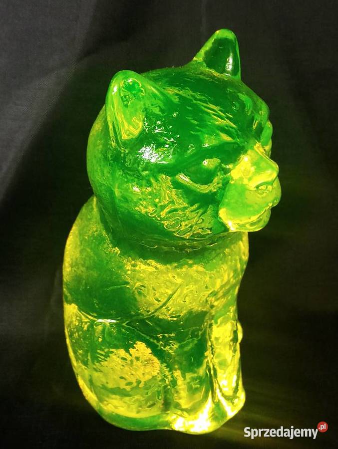 Figurka Kot Szkło Uranowe Nowa Sól