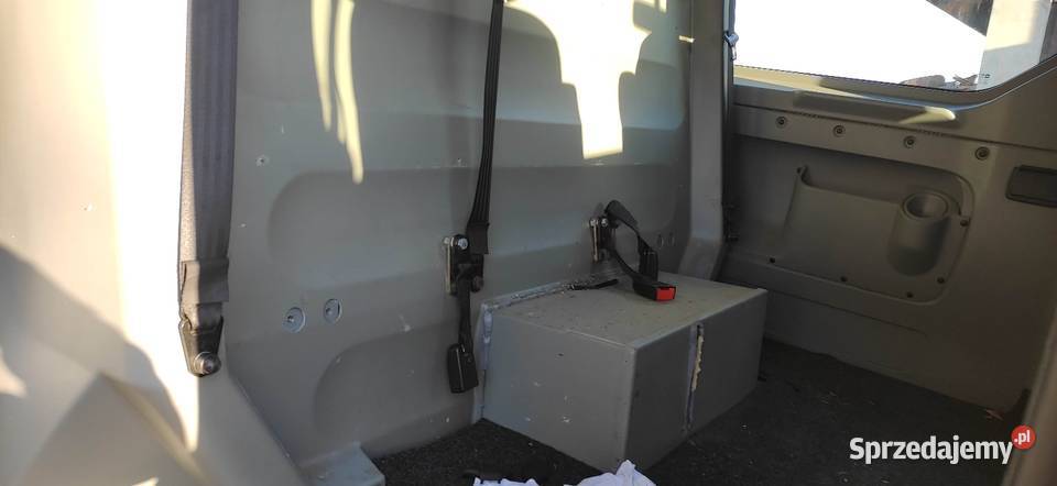 Zabudowa holenderska brygadówka renault Trafic małopolskie Rzepiennik Strzyżewski