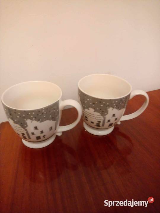 Świąteczna filiżanka na stopce porcelana