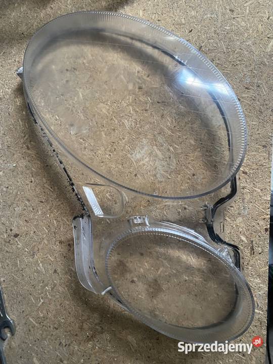 Klosze lamp w211 Lampy przednie Sarnaki sprzedam