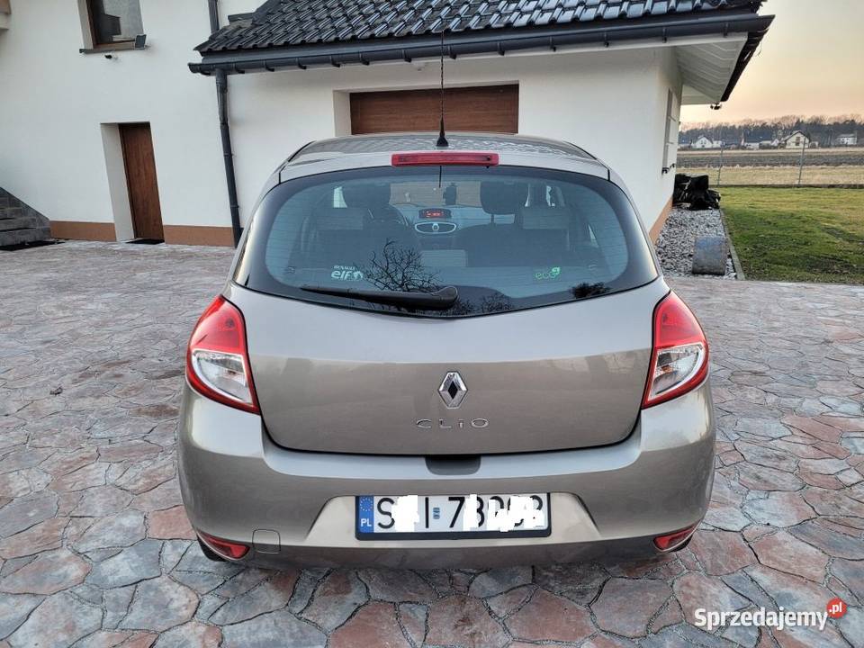 Renault Clio III polift zwykłe 12 Klima 20102011 75KM śląskie Chybie