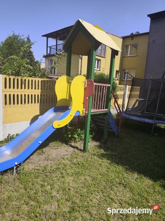 Plac zabaw zjeżdżalnia Dobieszowice