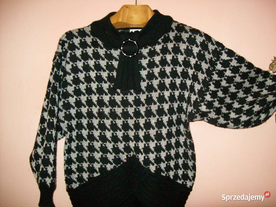 Swetr czarnobiały Kraków