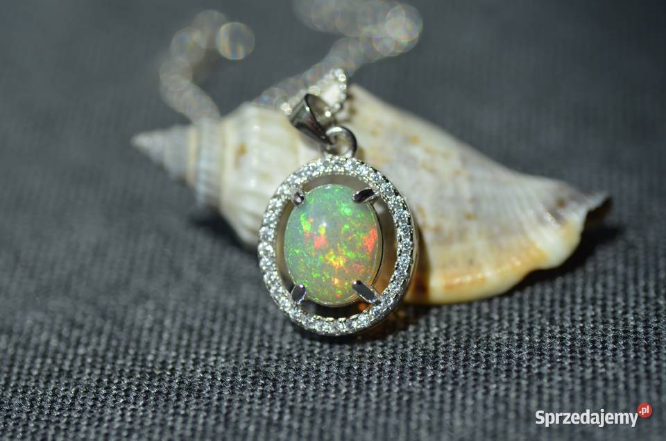 Komplet biżuterii z opalami zawieszka i mazowieckie