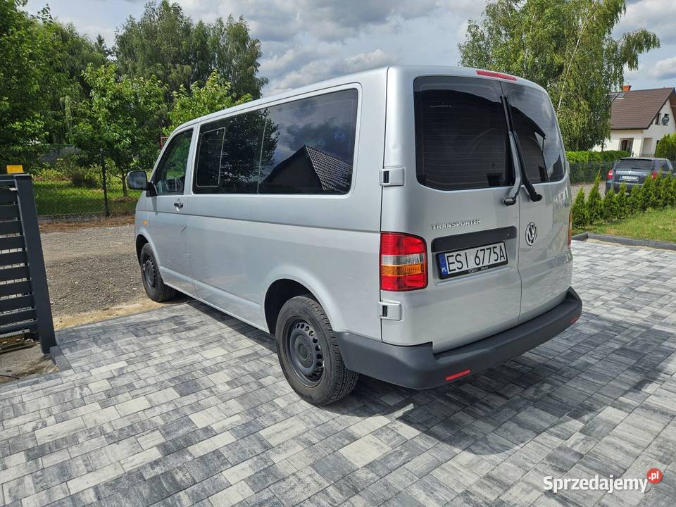 Volkswagen T5 wersja 9 osobowa Sieradz