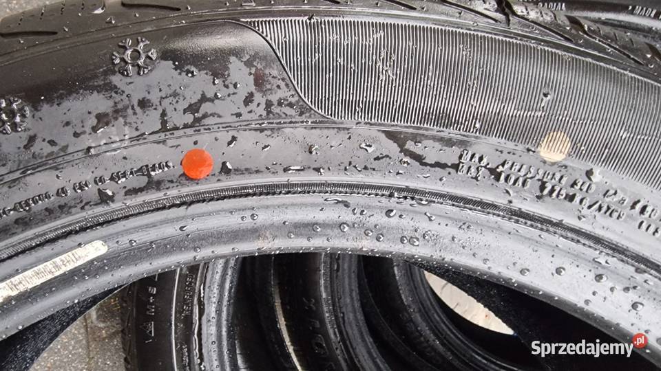 Opony Zimowe Całoroczne 21555 R18