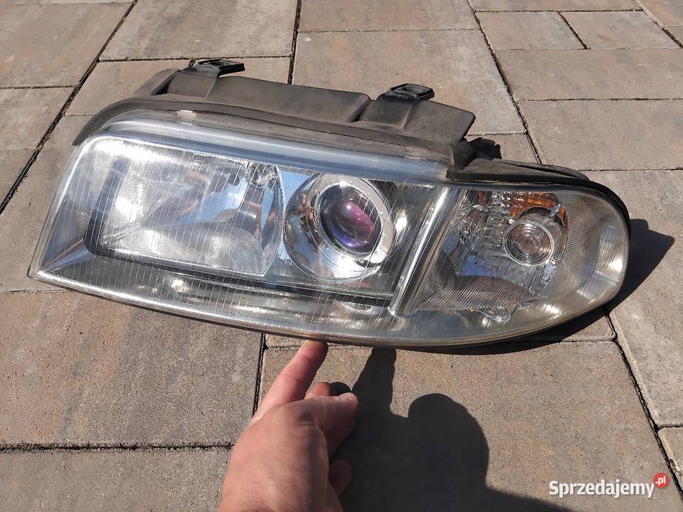 Lampa lewa przód reflektor Audi A4 B5 FL Valeo opolskie Grodków