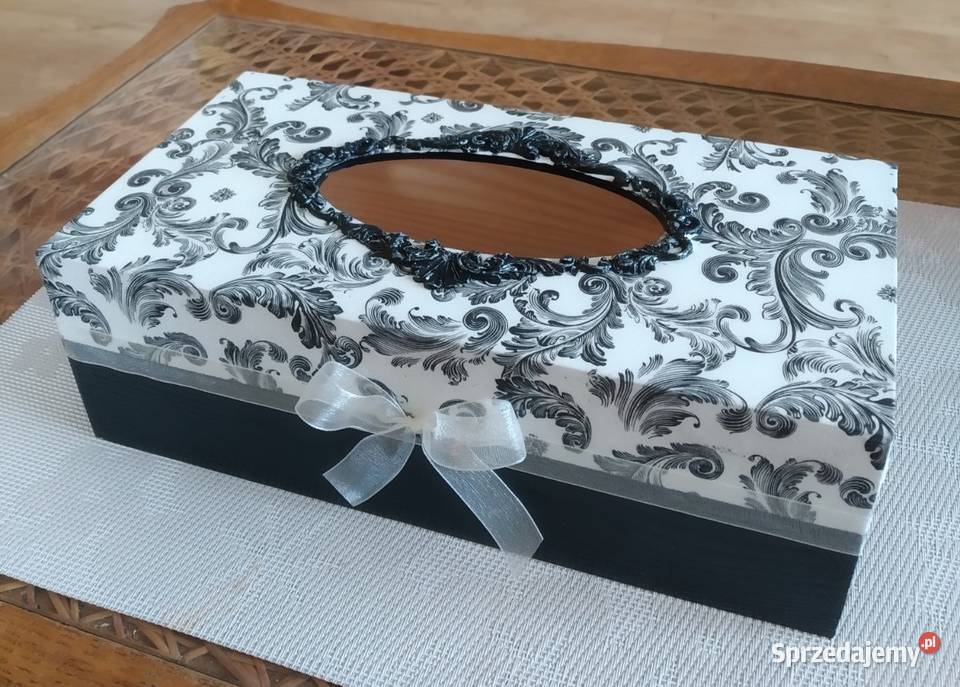 Chustecznik drewniany KORONKA decoupage Szpetal Górny