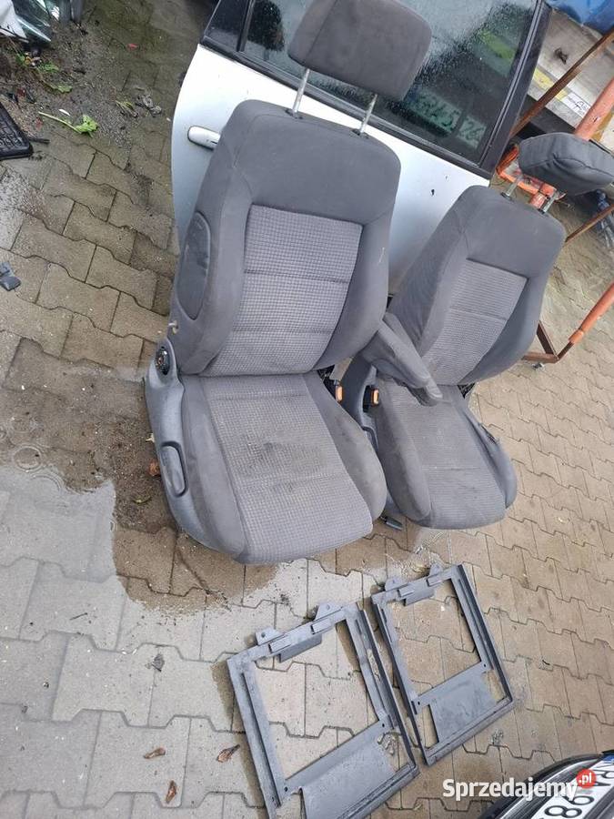 2 Fotele Przednie Subaru Forester 2 obrotowe małopolskie Skawina