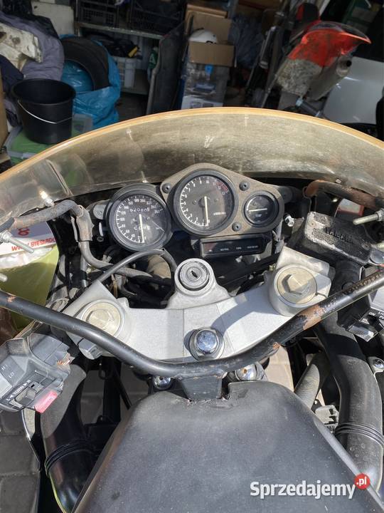 Yamaha fzr 600