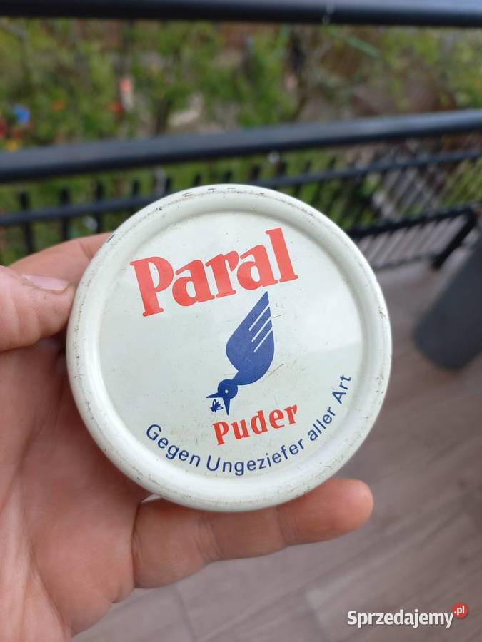 Stara puszka Paral Puder z środkiem przeciw