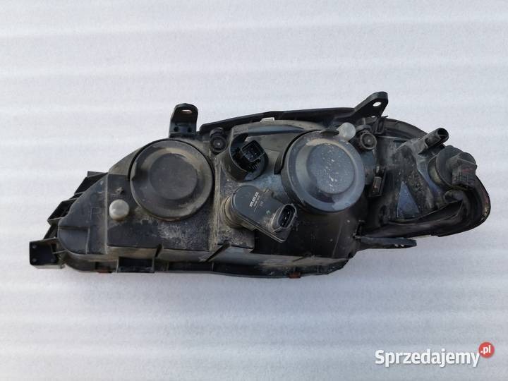 Lampa Prawy Przód Przednia Prawa Toyota Avensis mazowieckie Wyszków sprzedam