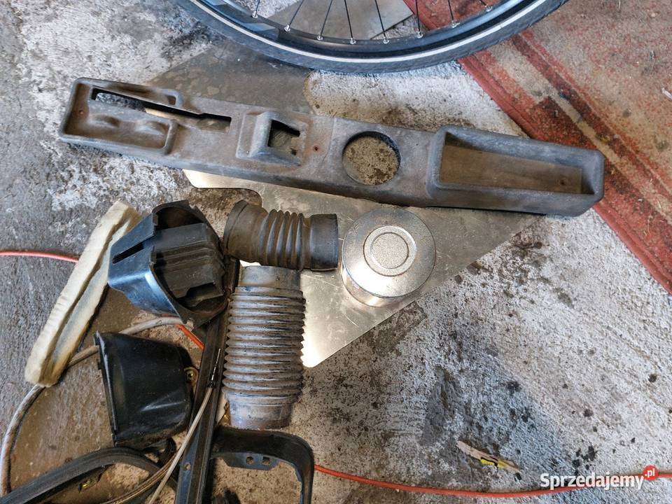 Części Fiata 126pRozrusznik Kolumna kier szyba Gdynia
