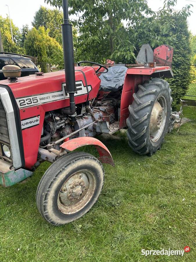 Ciągnik mf 235 ferguson