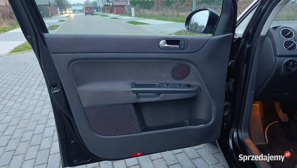 VW Golf 5 16 mpi z gazem super stan niewielki benzyna+LPG Golf Łuków