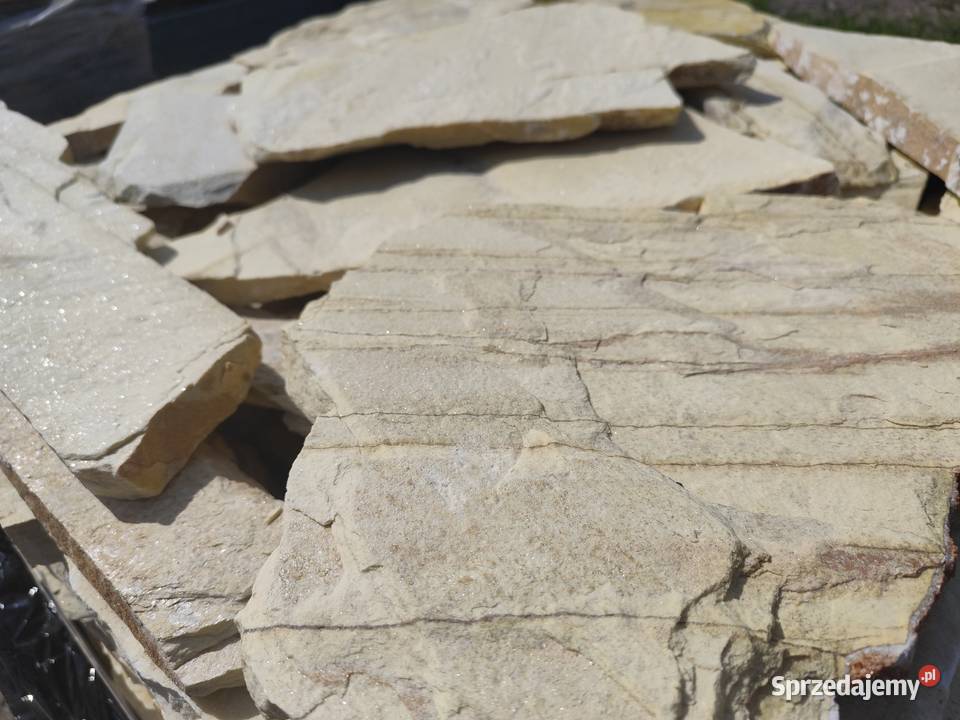 Kamień naturalny nieregularny kwarcyt żółty mazowieckie Roszczep