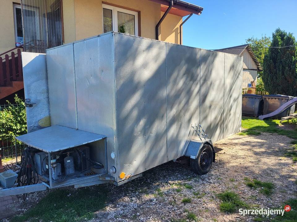 Przyczepka chlodnia mobilna Gastronomia Włoszczowa sprzedam