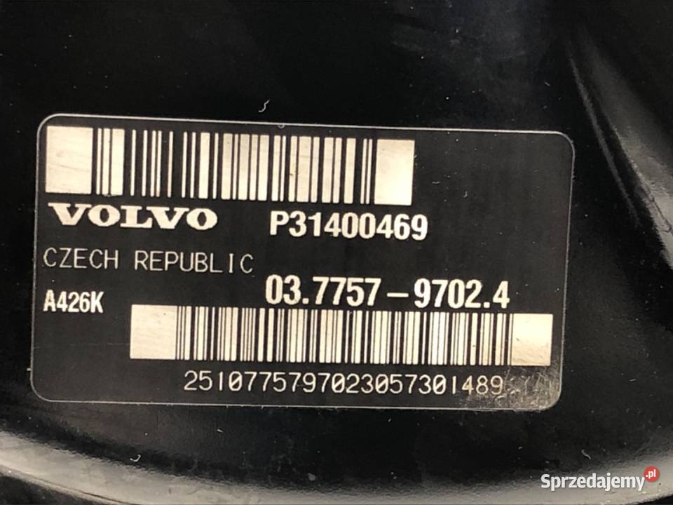 SERWO HAMULCOWE VOLVO V60 I P31400469 Kombi 1018