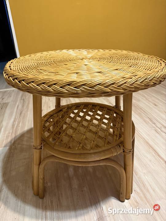 Stolik rattanowy z dolną półką Turek