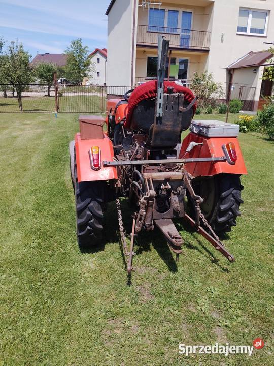Sprzedam zabytkowy traktorek ogrodniczy rodem z Pozostałe Rykoszyn