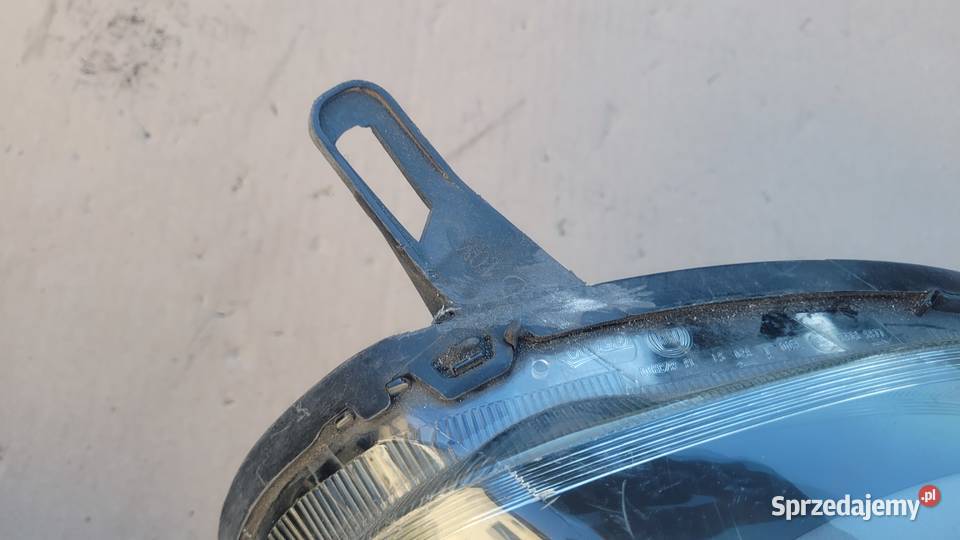 FIAT PUNTO EVO 09 REFLEKTOR LAMPA PRZÓD PRAWA Lampy przednie Ruda Śląska