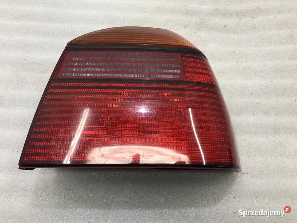 LAMPA PRAWY TYŁ VOLKSWAGEN GOLF III 1H6945257 osobowe