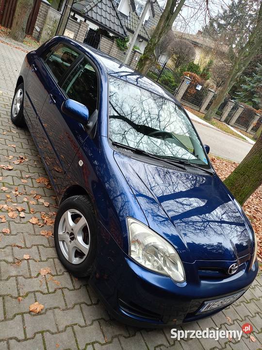 Toyota Corolla super stan mały przebieg Magdalenka