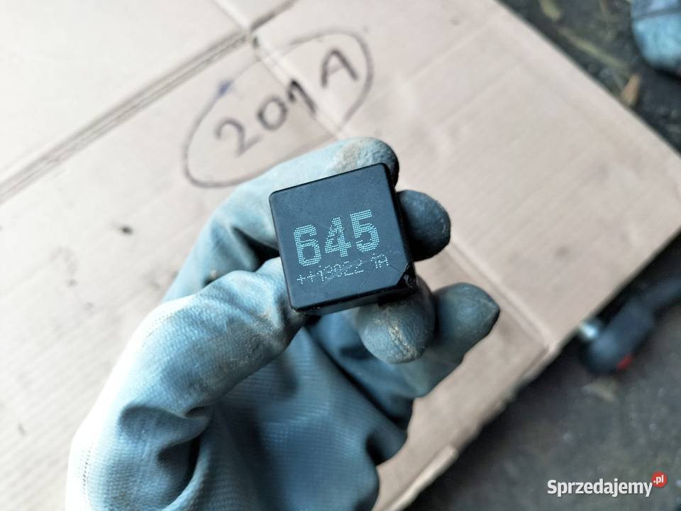 PRZEKAŹNIK 645 4H0951253A Kamień-Kolonia sprzedam