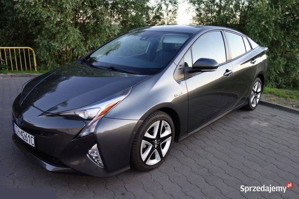 Toyota Prius 18 Hybrid Prestige 122 2016r 122KM pomorskie Chojnice