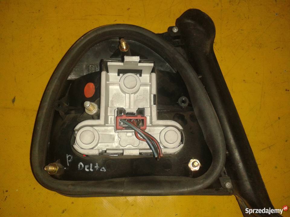 lampa tył prawa Lancia Delta 2 Piotrków Trybunalski sprzedam