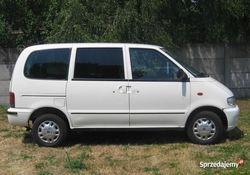 Nissan Serena na Wschowa