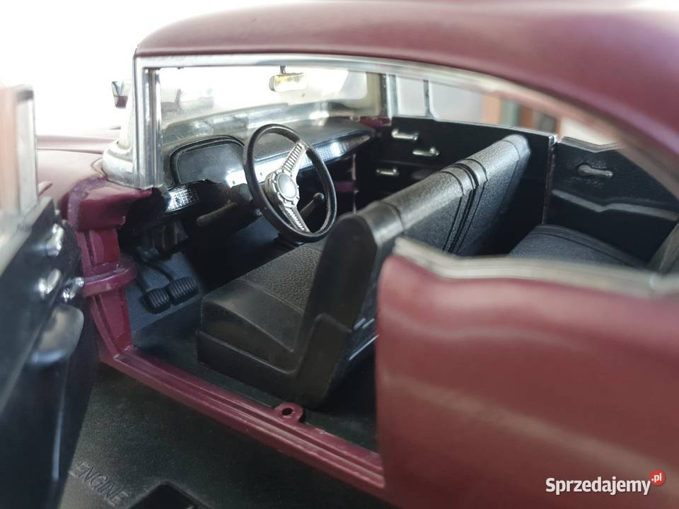1957 CHEVROLET BEL AIR 118 metalowy światła Radlin