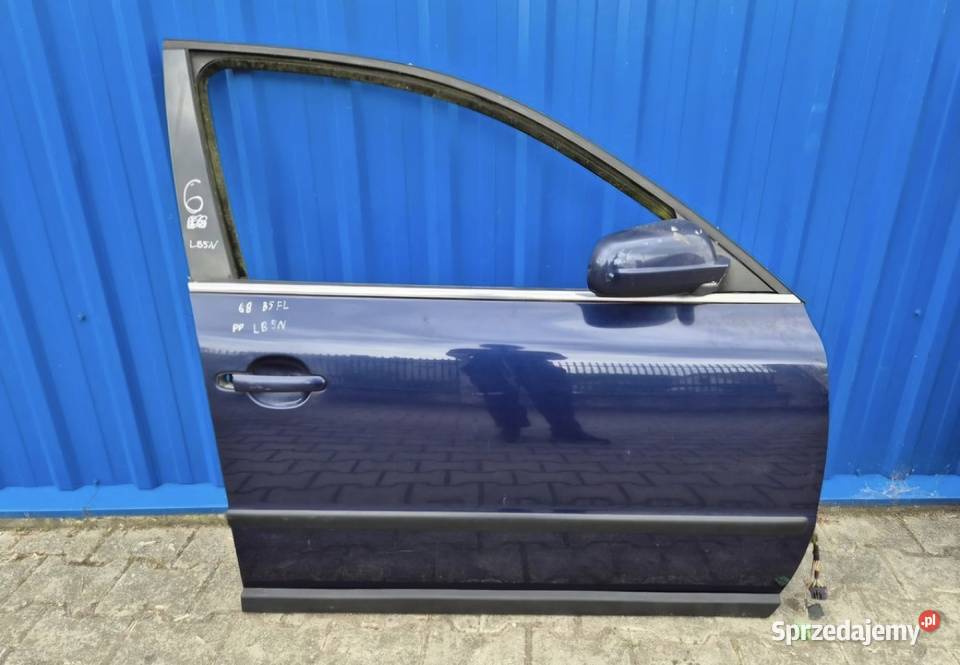 DRZWI PRZÓD PRAWY PRAWE VW PASSAT B5 FL Drzwi Działoszyce sprzedam
