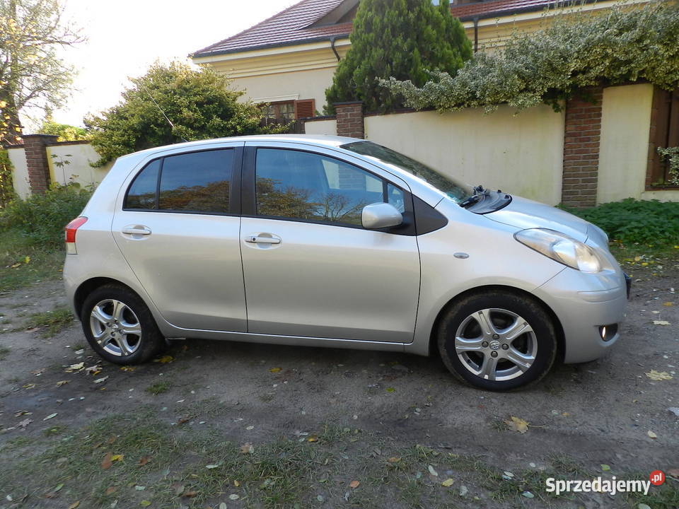 Toyota Yaris II KLIMATRONIK ekonomiczna