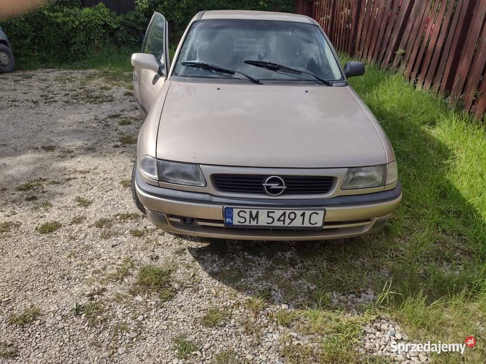 Do sprzedania OPEL ASTRA F samochód osobowy 1389 radio sprzedam