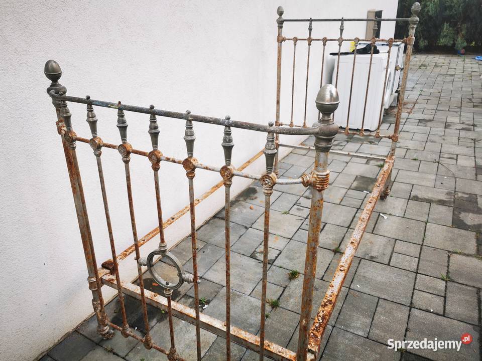 Łóżko przedwojenne stalowo mosiężne antyk Meble