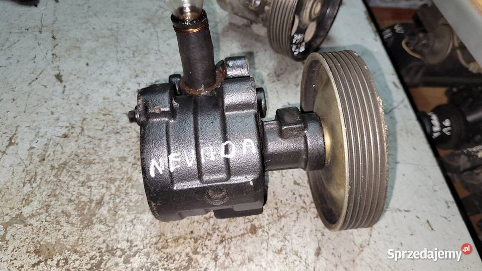 Pompa wspomagania Renault Nevada