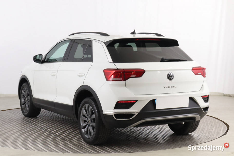 VW TRoc 15 TSI komputer pokładowy