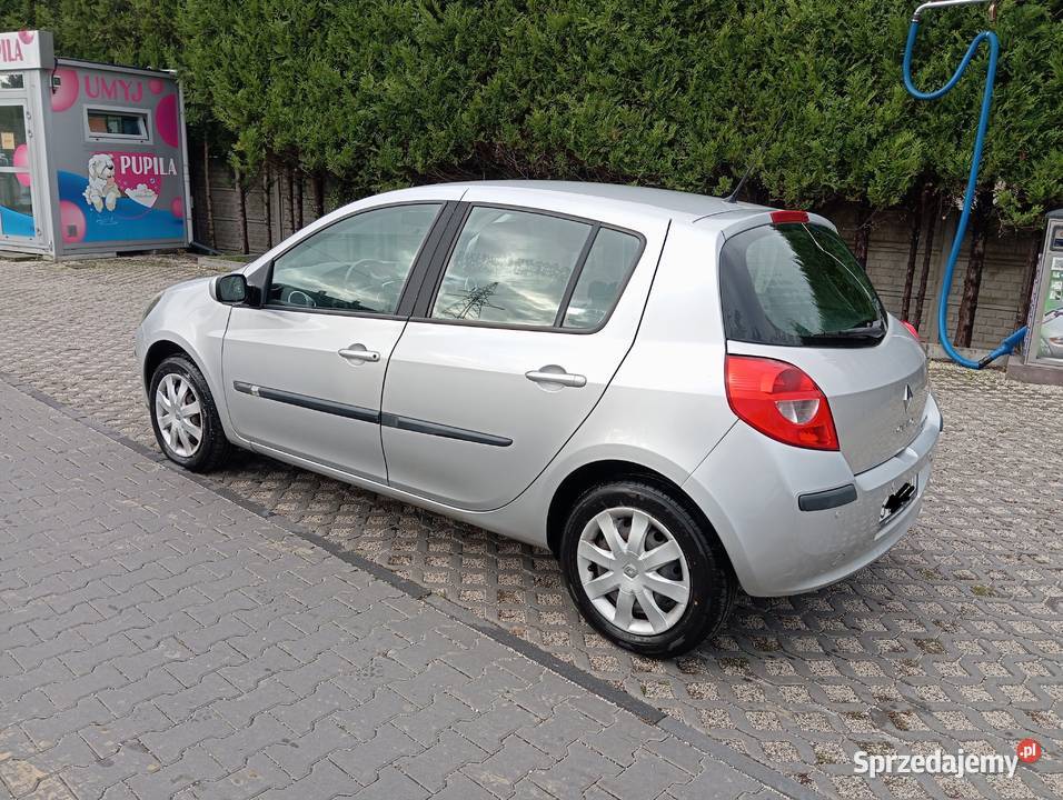 Renault Clio 16 benzyna 2007 bogata wersja Rok produkcji 2007 śląskie Bielsko-Biała