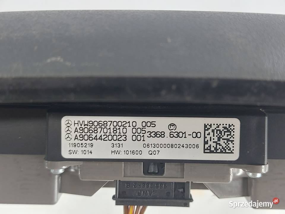 VW CRAFTER I LIFT 20 TDI 13r panel świateł Kielce