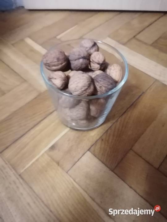 Szklane pojemniki dekoracyjne sprzedam