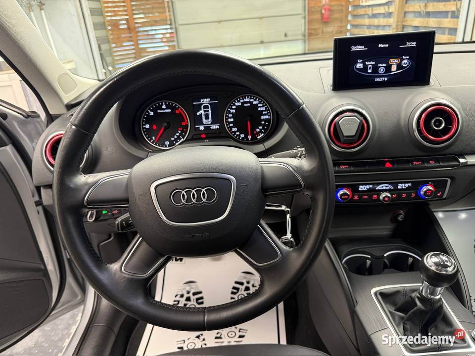 Audi A3 LED xenon alufelgi 3D ekran 16TDI 5L100 kupiony w Polsce Poznań