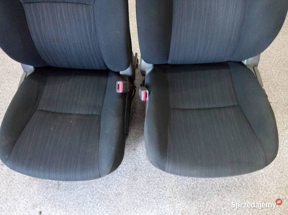 FOTELE KANAPA BOCZKI EUROPA E15 KPL Toyota Auris świętokrzyskie sprzedam
