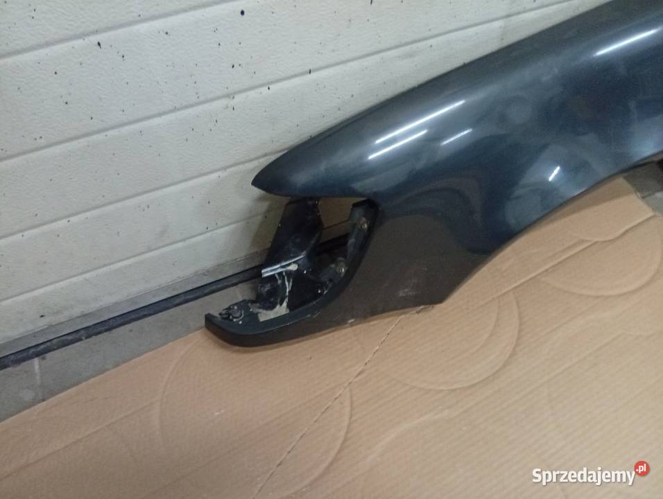 Błotnik przedni lewy do Mercedesa W140 Radom