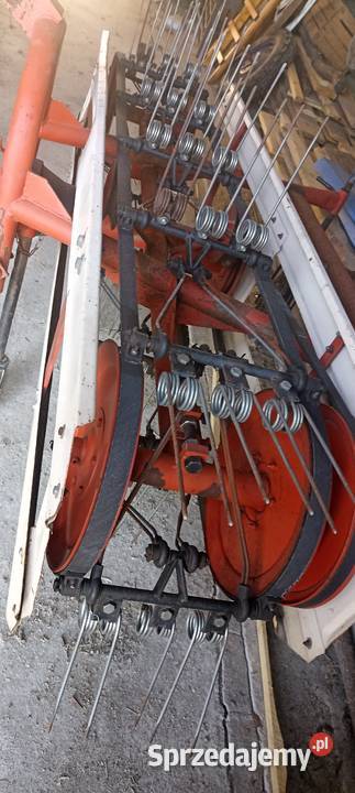 Zgrabiarka przetrząsarka pasowa taśmowa łódzkie Małe Końskie