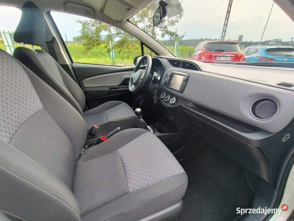 Toyota Yaris 13LiftKameraKrajowaNiski przebieg 99KM Harklowa