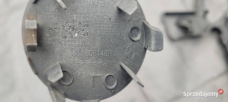 ZAŚLEPKA HAKA ZDERZAKA PRZÓD RENAULT MEGANE IV osobowe Ruda Śląska sprzedam