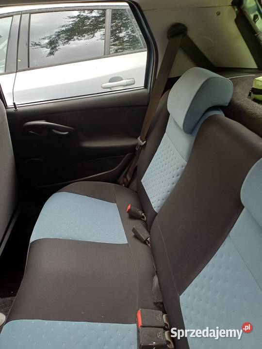 Fiat Punto 2 2005r Hatchback