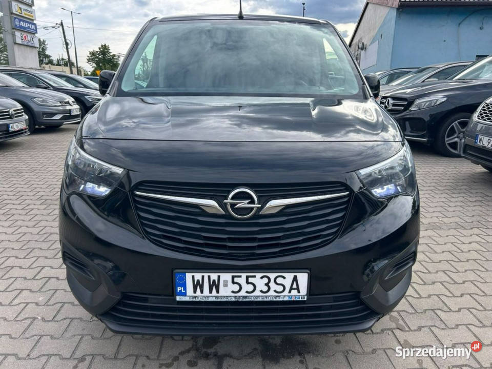 Opel Combo Pierwsza rejestracja w 2020rSalon 1499cm3 mazowieckie